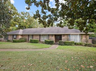 405 Armour Dr, Jackson, MS 39211