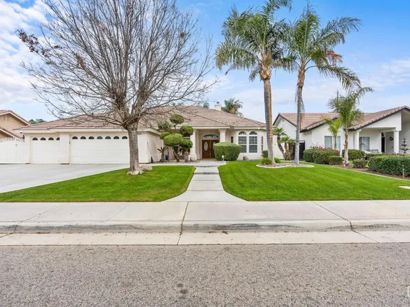 3904 Waterfall Canyon Dr, Bakersfield, CA 93313