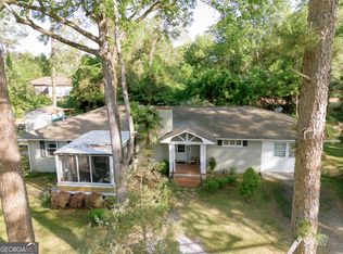 221 N Lake Dr, Sylvania, GA 30467