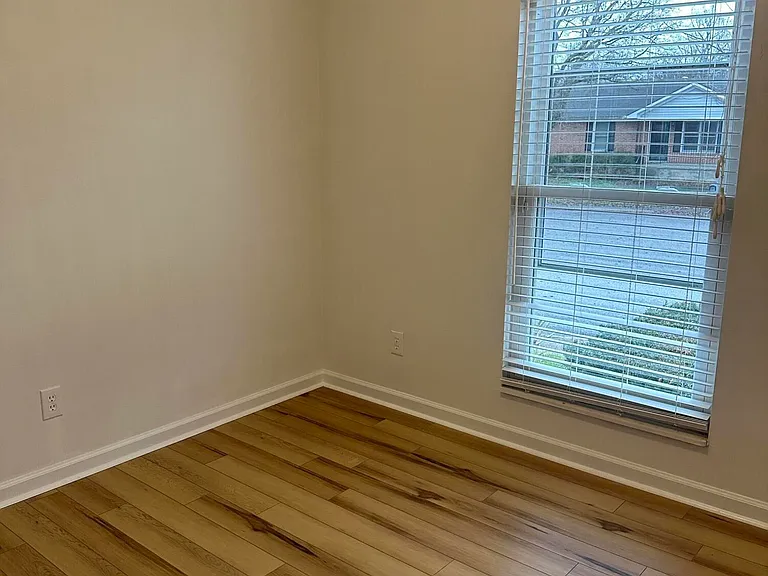 1607 Greenland Ct — Photo 49