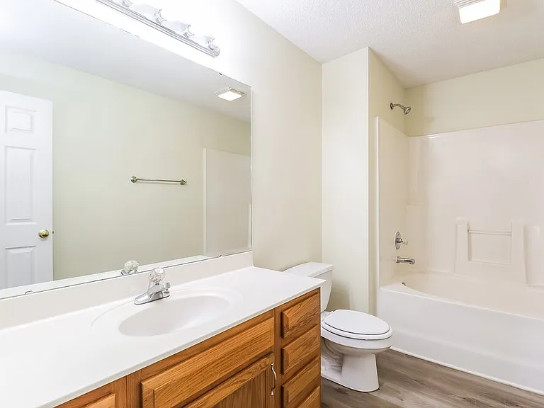 4512 Carol Ct — Photo 11