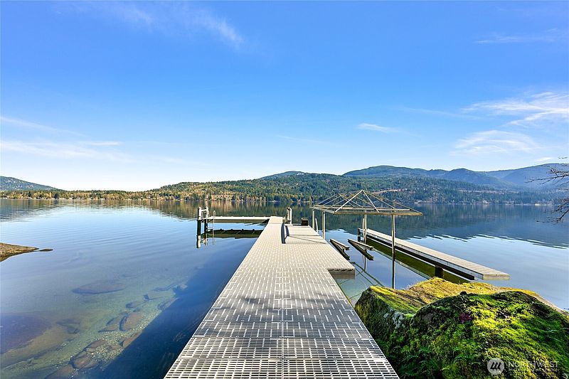 2nd image of 2500 Lake Whatcom Boulevard