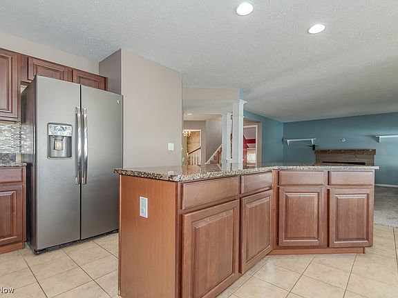 4th image of 38209 Lonsdale Pl