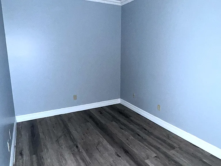 1418 Hertel Ave #2 — Photo 4