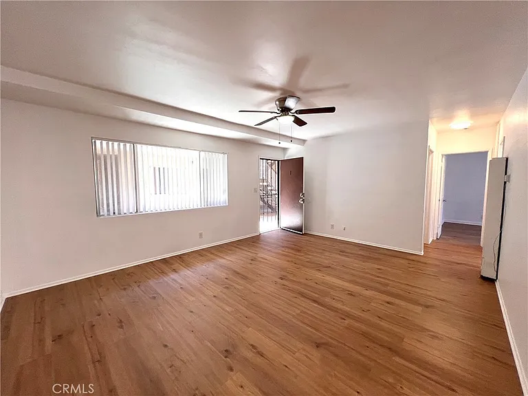 469 W Oliver St #1 — Photo 4