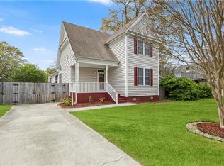 4110 2nd St, Chesapeake, VA 23324