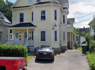 17 4th Ave #1, Lowell, MA 01854
