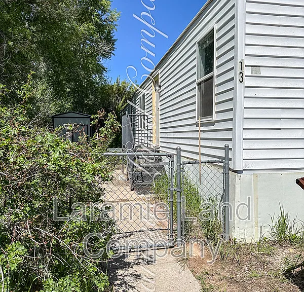 954 N McCue St #13 — Photo 1