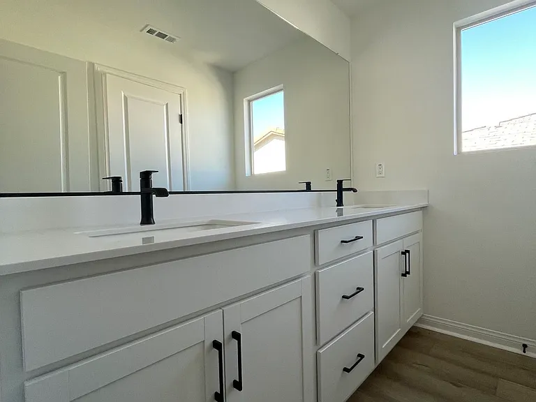 21672 Thomas Ct — Photo 13