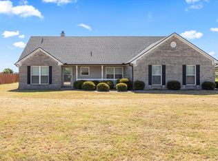 145 Pleasant Run, Azle, TX 76020