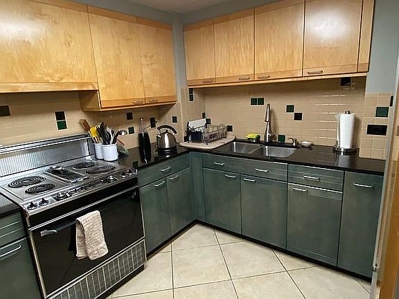 3rd image of 2100 Saint Charles Ave APT 10M
