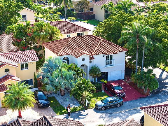4th image of 4631 SW 154th Pl