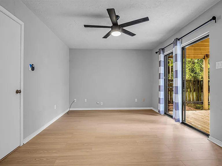12303 Longfellow Dr — Photo 17
