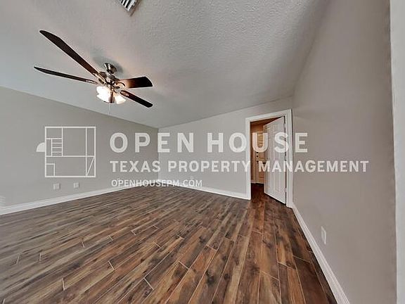 4th image of 2638 Brookdale Dr