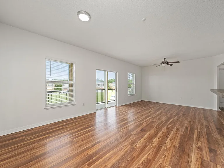 2148 Betsy Ross Ln — Photo 6