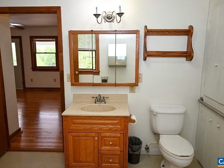 2752 Freshwater Cove Ln — Photo 11