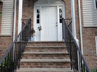 2 Mountain View Ct, Riverdale, NJ 07457