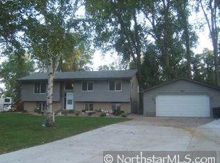 1820 9th Ave SE, Forest Lake, MN 55025