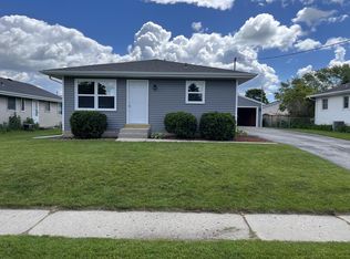 1105 S 36th St, Manitowoc, WI 54220