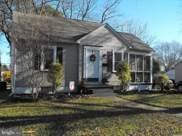 27 Mitscher Rd, Dover, DE 19901