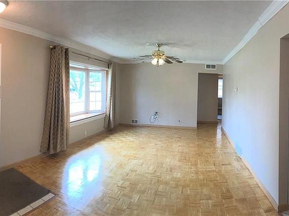3rd image of 1188 E Hudson Ave