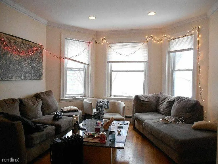 73 Thatcher St #201 — Photo 6