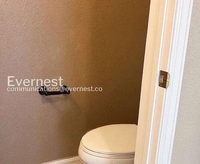 1121 Fenwick Dr — Photo 21