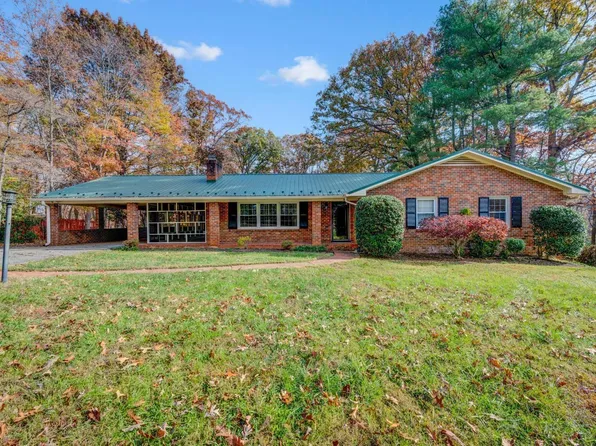 1418 Lockewood Dr, Lynchburg, VA 24502