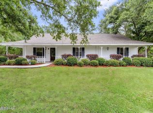 719 Zimmerman Ln, Waveland, MS 39576