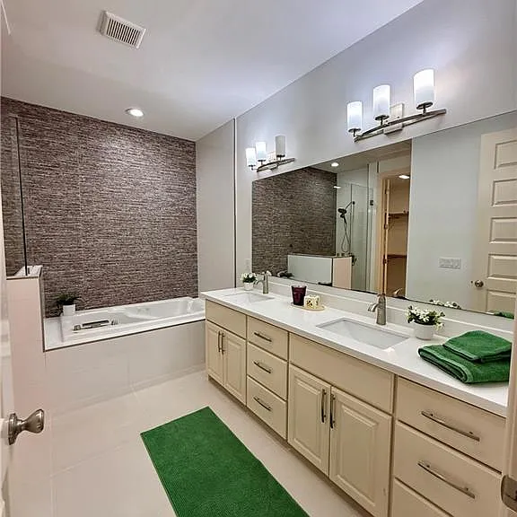 2818 Esmeralda St — Photo 30