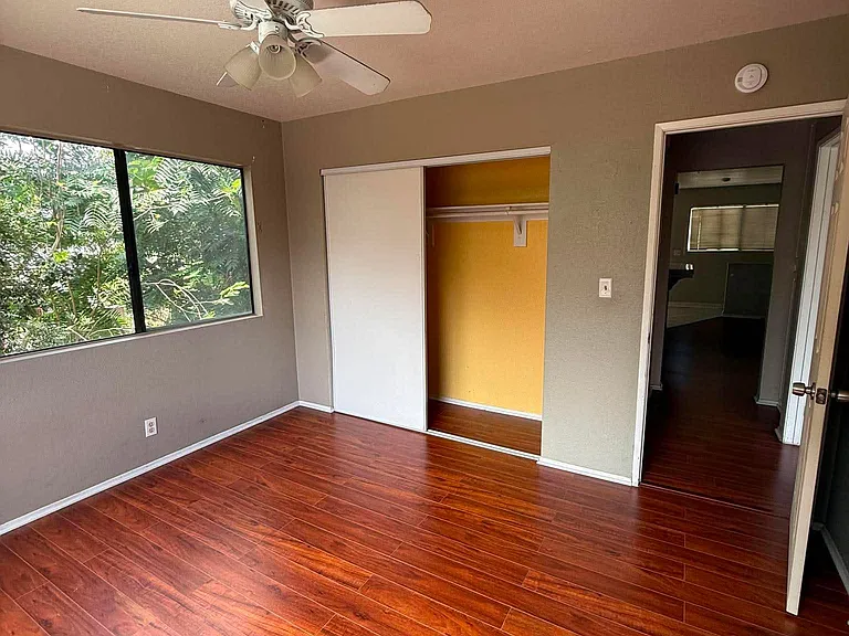 607 E Phillips Blvd — Photo 4