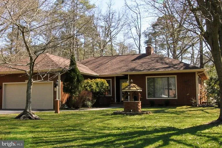 14715 Wisteria Dr photo 1