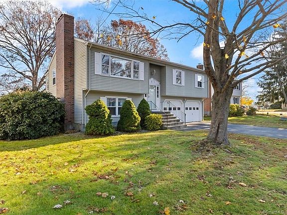 18 Robbins Ave, Old Lyme, CT 06371 | MLS #170611911 | Zillow