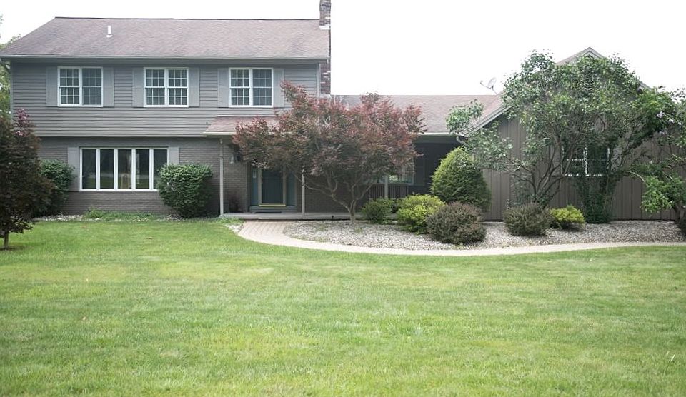 1st image of 3 Cobblestone Dr