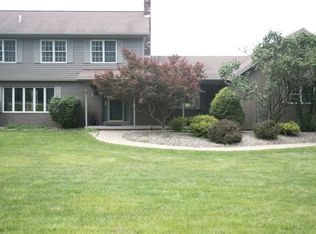 3 Cobblestone Dr, Queensbury, NY 12804