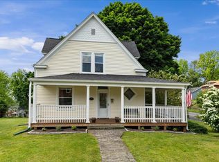 137 7th St NW, Pulaski, VA 24301