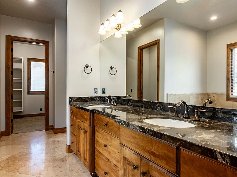 4368 W Jeremy Woods Dr — Photo 11