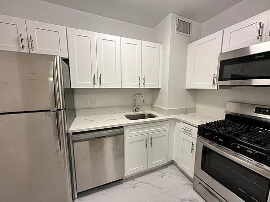 Rented by UES Management | media 1