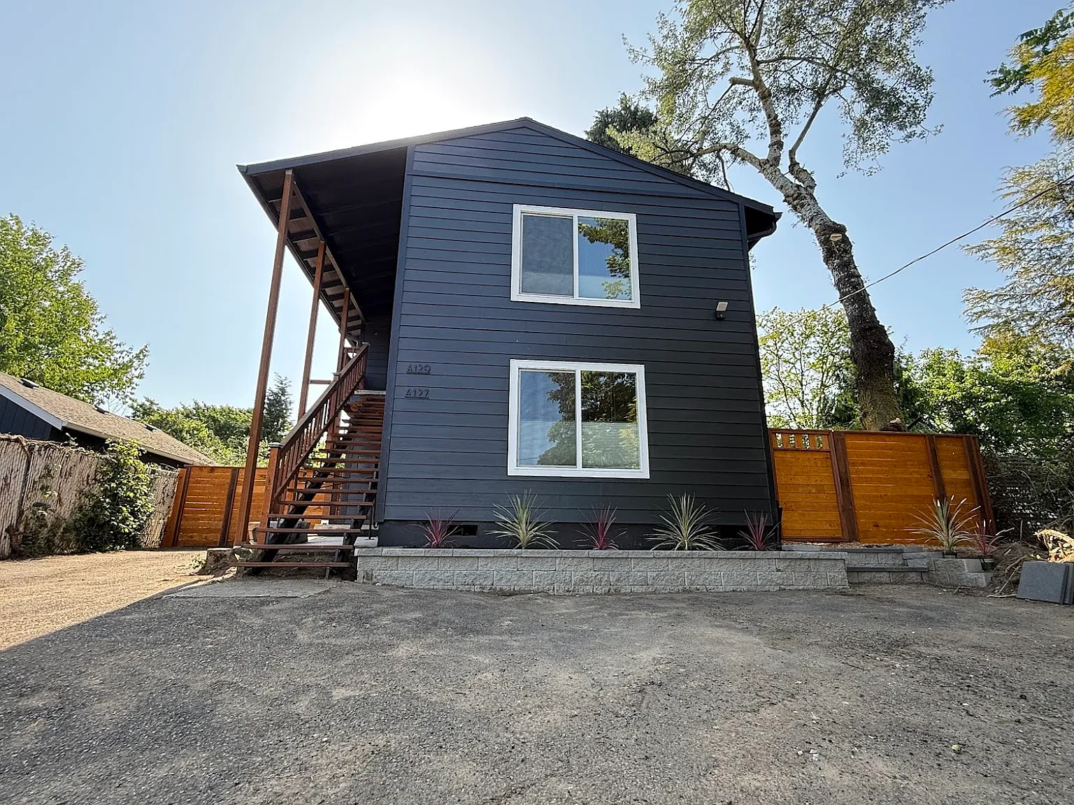 3 bed, 852 sqft, $2,750 — Photo 1