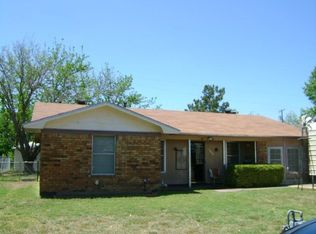 1034 Cactus Dr, Olney, TX 76374