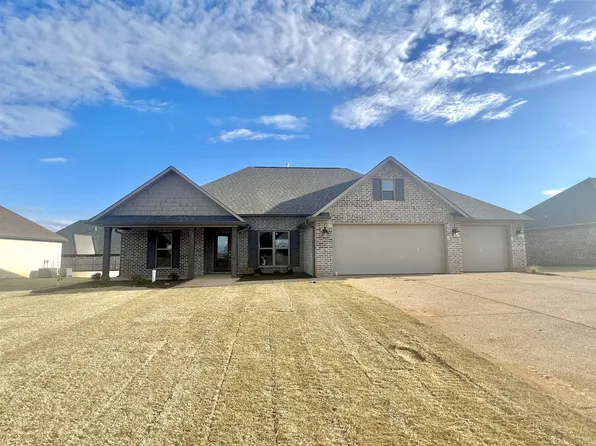 232 Strawberry Ridge Dr, Medina, TN 38355