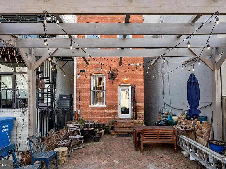 1108 5th St NW #B — Photo 14