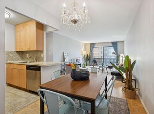 400 Groveland Ave APT 910, Minneapolis, MN 55403