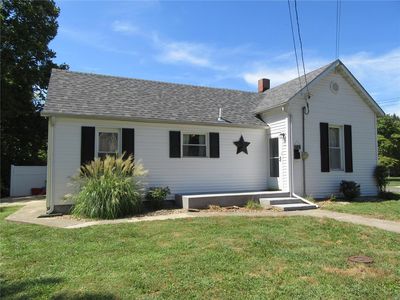 105 S Charcoal St, Troy, IL, 62294