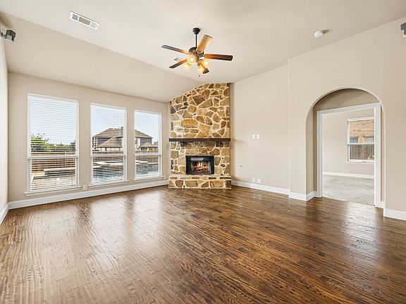 4th image of 1116 Wedgewood Dr