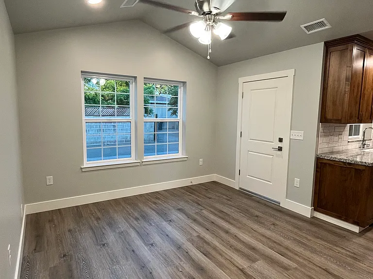 281B Minnewawa Ave #281B — Photo 11