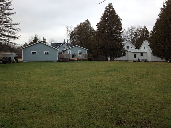 3rd image of 1041 Hombach St