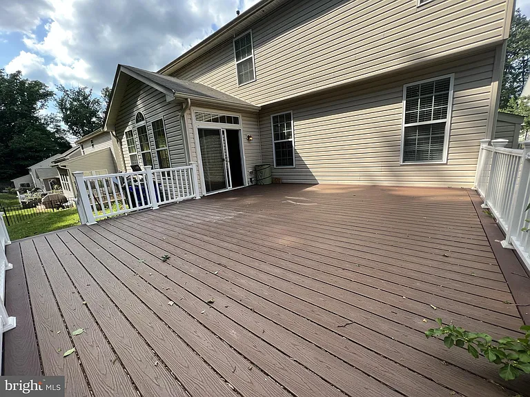 4511 Nightingale Ct — Photo 24