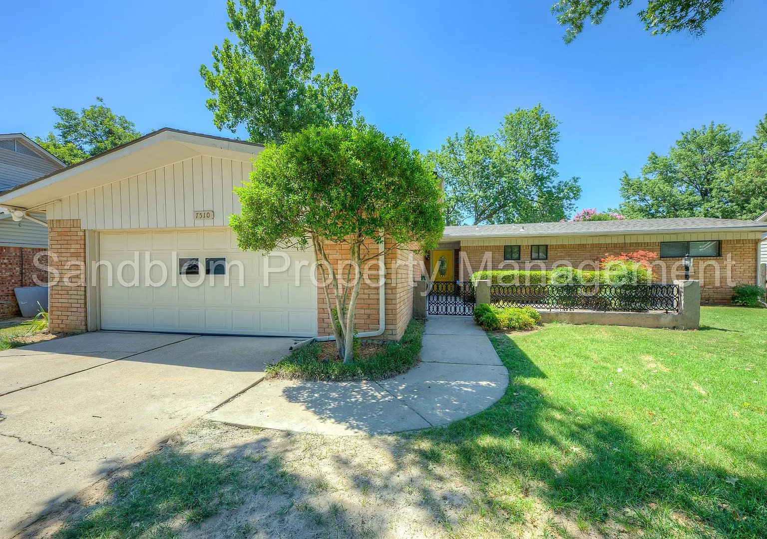 For Lease | Midtown Tulsa | Available Now! — Photo 1