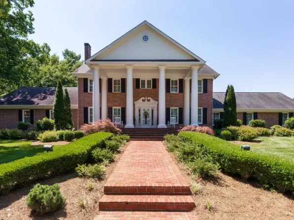 100 Cherry Springs Rd, Tullahoma, TN 37388